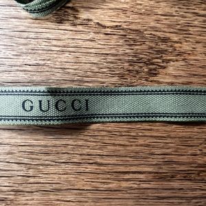 Gucci ribbon